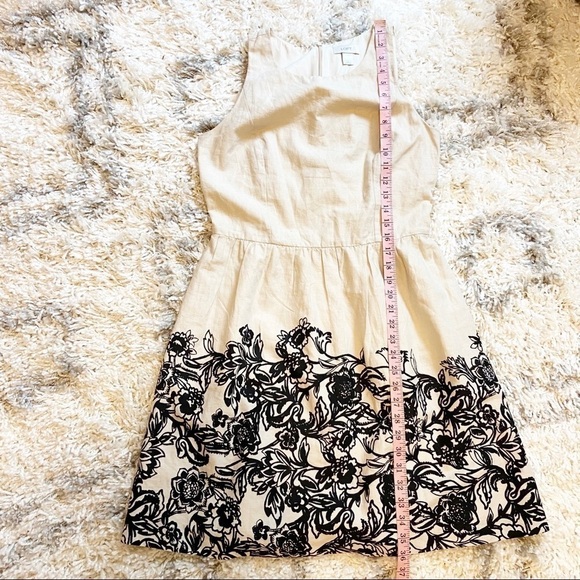 LOFT | Linen Blend Floral Fit and Flare Dress Size 6 - Picture 9 of 10
